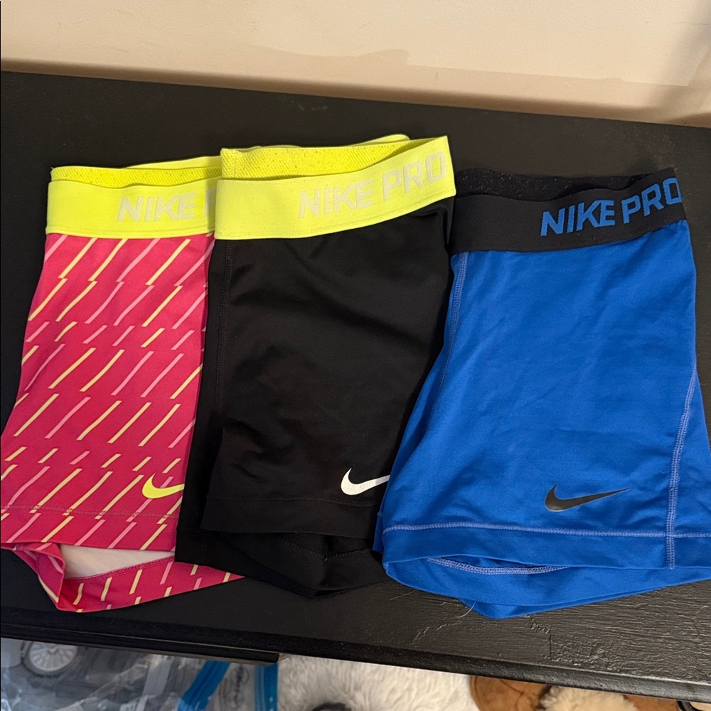 Medium Nike Spandex